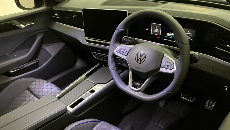 Volkswagen Passat 1.5 eTSI R-Line 5dr DSG Petrol Estate